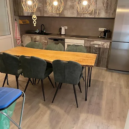 Moderne Grosse 2 Raumwohnung Mit Wlan, Vollausgestattete Kueche * Stadtilm